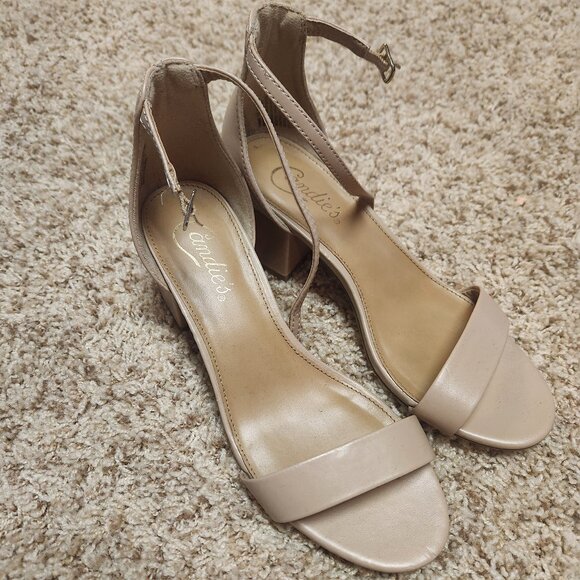 Candie's nude Heel size 7 womens adjustable strap - Picture 1 of 4